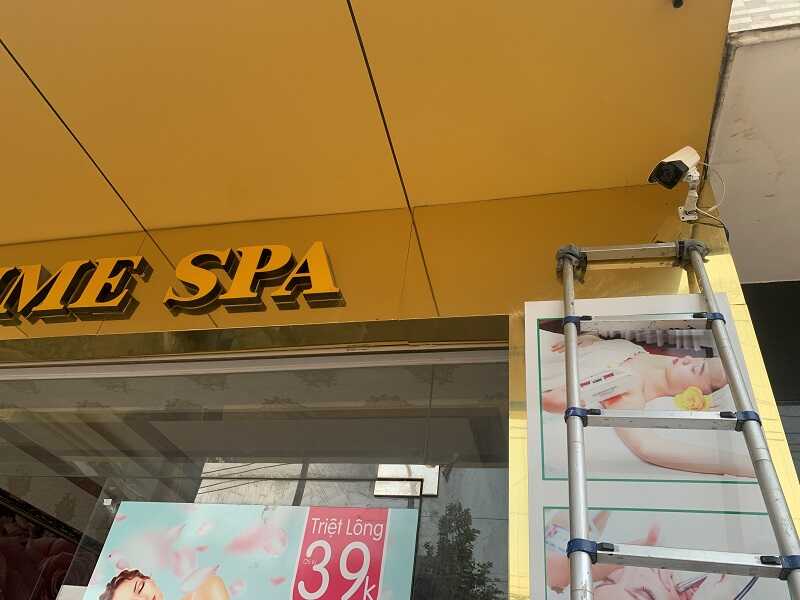 quá trình lắp đặt camera tại time spa